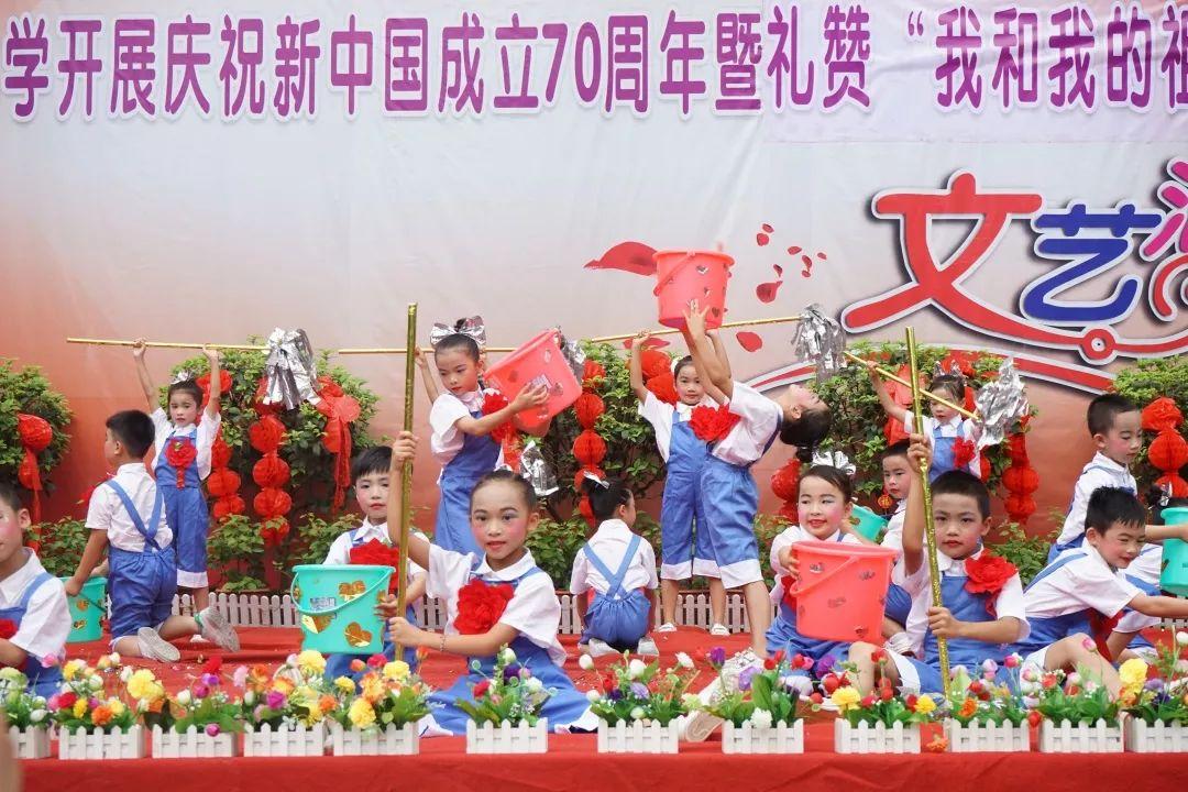 万圣节有哪些惊艳的cos角色?- 更潮、更有趣的红迪网平台